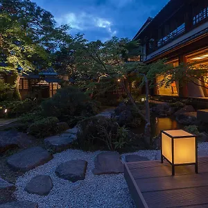 Nanzenji Sando Kikusui Ryokan